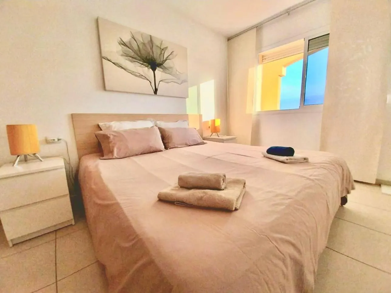 Panoramic View Apartment Los Abrigos Spain